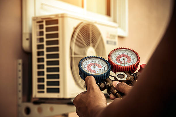 Professional Hvac technician working in Upland, IN